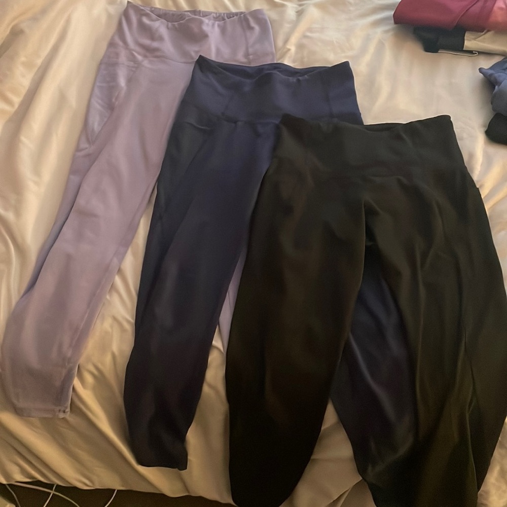 bundle of three pairs old navy leggings all size small